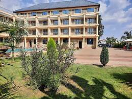 Hotel Discretion LTD