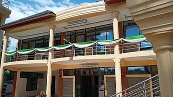 Hotel Discretion LTD