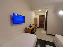 Hotel Discretion LTD