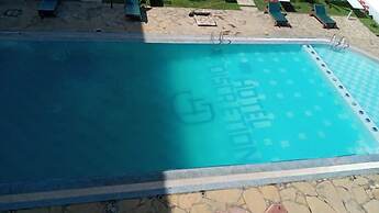 Hotel Discretion LTD