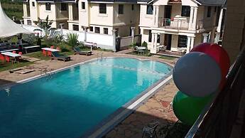 Hotel Discretion LTD