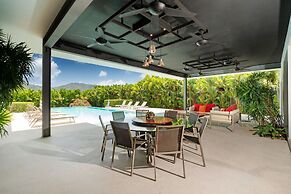 Grand 17m Pool 5BR Villa Mayacol NaiHarn