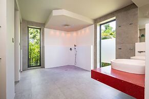 Grand 17m Pool 5BR Villa Mayacol NaiHarn