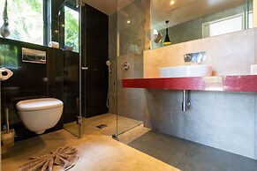 Grand 17m Pool 5BR Villa Mayacol NaiHarn