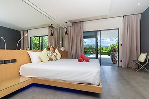 Grand 17m Pool 5BR Villa Mayacol NaiHarn