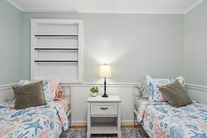 Coastal Comfort With Stunning Harbor Views 3 Bedroom Home