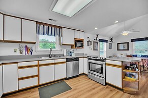 Oyster Cottage In Historic Fishing Village 2 Bedroom Cottage