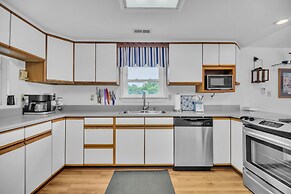 Oyster Cottage In Historic Fishing Village 2 Bedroom Cottage