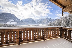 Chalet With ski Access, Neukirchen