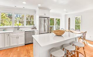 Spacious Family Getaway With Resort Amenities, Guest Cards and Golf Ca