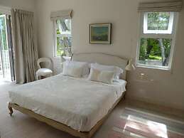 Villa Mimi Beachfront Beau Vallon