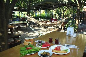 Korsan Pansiyon