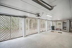 Beautifully Appointed 3-bed, 2.5-bath Home, Great Location Near Beach 