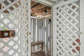 Beautifully Appointed 3-bed, 2.5-bath Home, Great Location Near Beach 