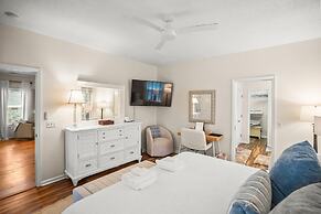 Beautifully Appointed 3-bed, 2.5-bath Home, Great Location Near Beach 