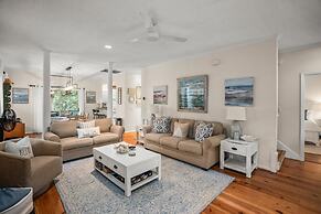 Beautifully Appointed 3-bed, 2.5-bath Home, Great Location Near Beach 