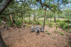 Beautifully Appointed 3-bed, 2.5-bath Home, Great Location Near Beach 