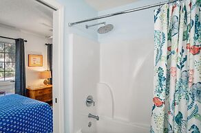 Beautifully Updated, Dog Friendly 4-bed, 4-bath Home Near Beach