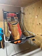 Beautifully Updated, Dog Friendly 4-bed, 4-bath Home Near Beach