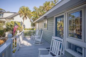 Beautifully Updated, Dog Friendly 4-bed, 4-bath Home Near Beach