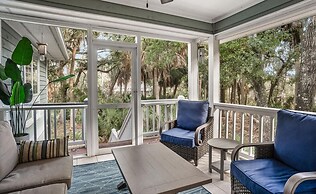 Beautifully Updated, Dog Friendly 4-bed, 4-bath Home Near Beach