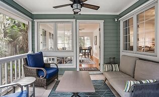 Beautifully Updated, Dog Friendly 4-bed, 4-bath Home Near Beach