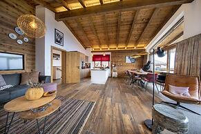 Ski-friendly Chalet in Neukirchen