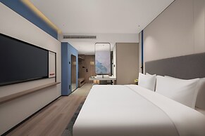 Holiday Inn Express Qingdao City Balcony by IHG