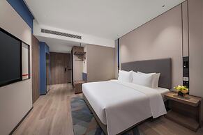 Holiday Inn Express Qingdao City Balcony by IHG