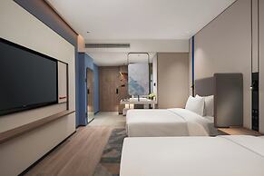 Holiday Inn Express Qingdao City Balcony by IHG