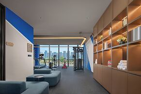 Holiday Inn Express Qingdao City Balcony by IHG