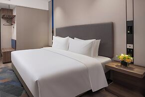 Holiday Inn Express Qingdao City Balcony by IHG