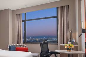 Holiday Inn Express Qingdao City Balcony by IHG