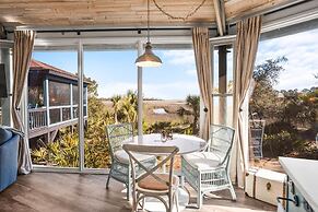 Charming 2-bed, 2-bath Home, Resort Access and Golf Cart Included!