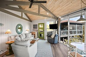 Charming 2-bed, 2-bath Home, Resort Access and Golf Cart Included!