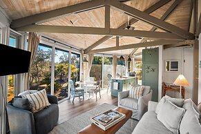 Charming 2-bed, 2-bath Home, Resort Access and Golf Cart Included!