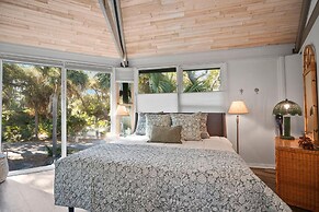 Charming 2-bed, 2-bath Home, Resort Access and Golf Cart Included!