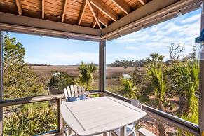 Charming 2-bed, 2-bath Home, Resort Access and Golf Cart Included!