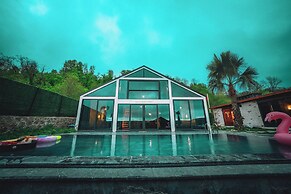 Grand Paradise Resort