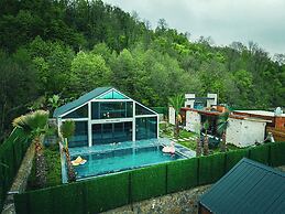 Grand Paradise Resort