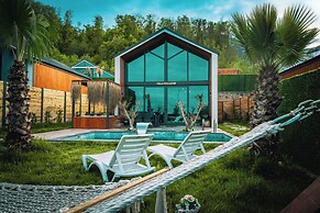 Grand Paradise Resort