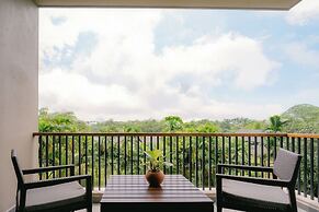 Waters Edge Hotel