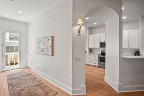 Spacious 7 Bedroom 5.5 Bath on Ocean Creek Golf Course!