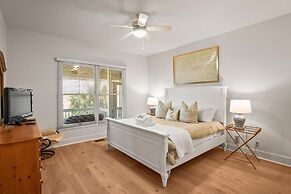 Spacious 7 Bedroom 5.5 Bath on Ocean Creek Golf Course!