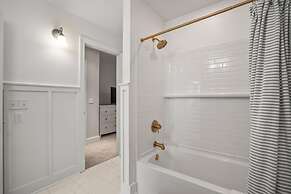 Spacious 7 Bedroom 5.5 Bath on Ocean Creek Golf Course!