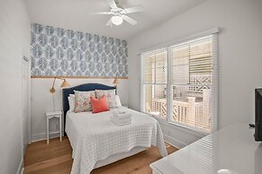 Spacious 7 Bedroom 5.5 Bath on Ocean Creek Golf Course!