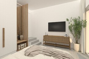 Parousia Luxury Apartments