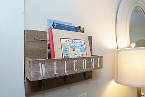 Charming 3-bed, 2-bath Home With Wonderful Views of the Golf Course