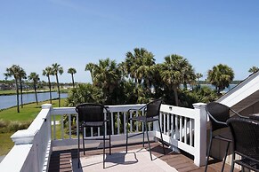 Charming 3-bed, 2-bath Home With Wonderful Views of the Golf Course