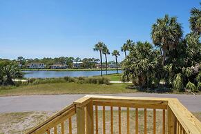 Charming 3-bed, 2-bath Home With Wonderful Views of the Golf Course